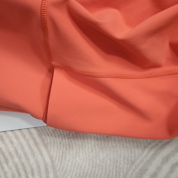 Vuori Studio Pocket Leggings - Picture 5 of 6